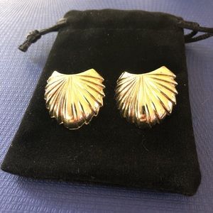 Gold leaf earrings